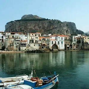 https://holiday-house-zia-anna.sicilyhotelsitaly.net