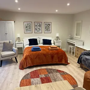 https://the-studio-harrogate.yorkshirehotels.net