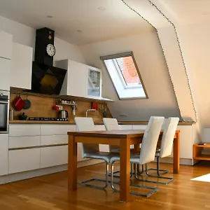 https://stairway-to-ljubljana-apartment.hotels-in-ljubljana.com